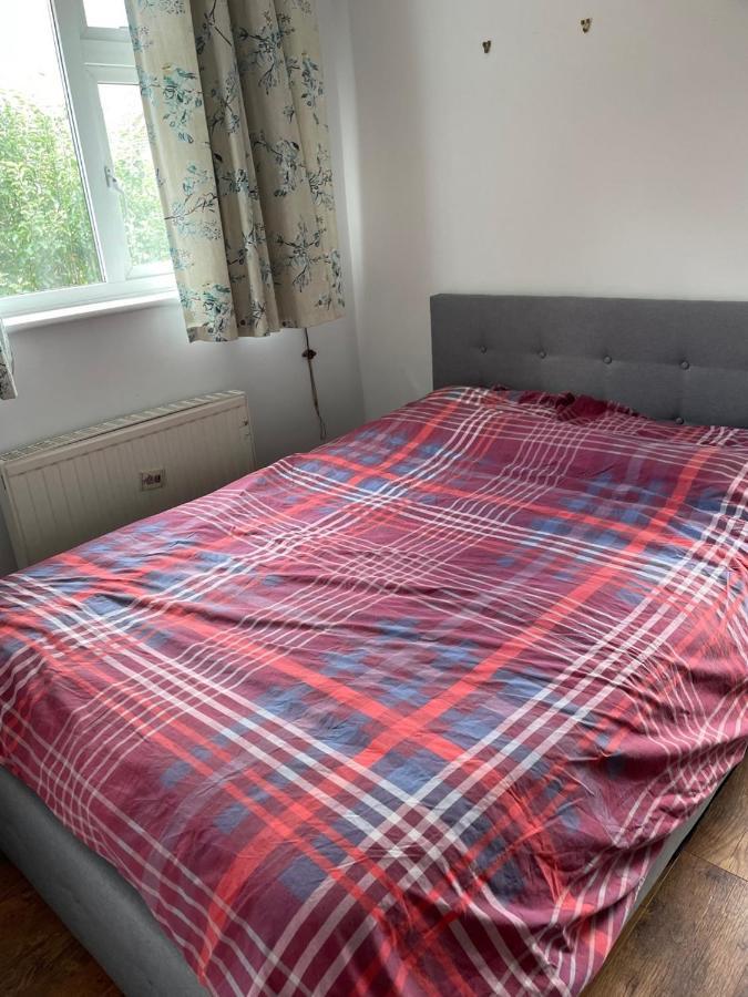 5 Bed House, 32 Tutbury Avenue, Cannon Park, Coventry, Cv4 7Bj Villa Eksteriør billede